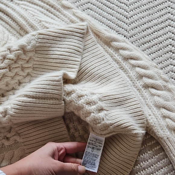 Banana Republic Cream Cable Heavyweight Knit 100% Cashmere Sweater S - Picture 3 of 4